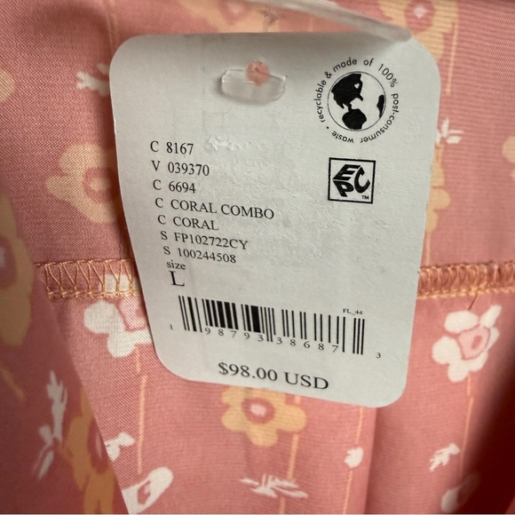 Free People Dreamy Days Pajama Set Satin Button Top Wide Leg Pant Coral SZ L NWT - Picture 8 of 16